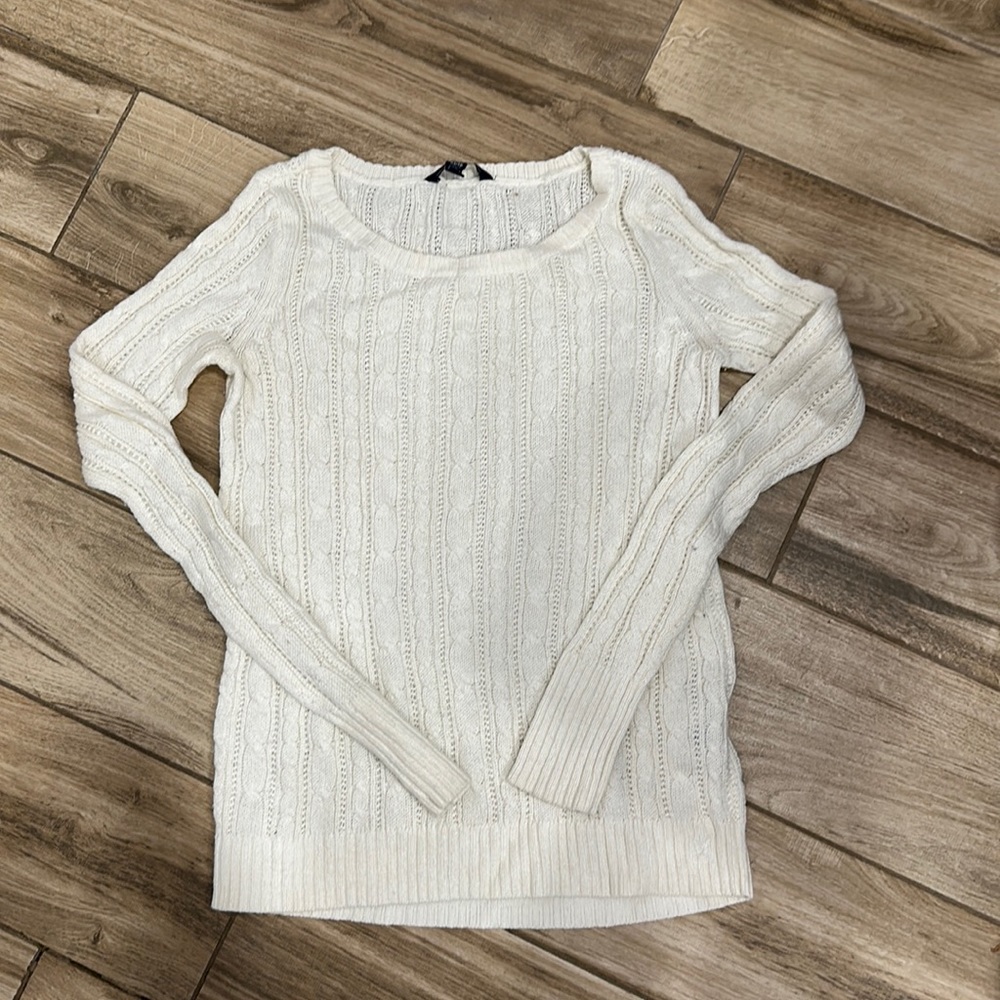 American Eagle | White Cable Knit Sweater | Size XS